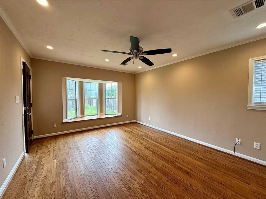 2519 Paul Quinn Street - Photo 3