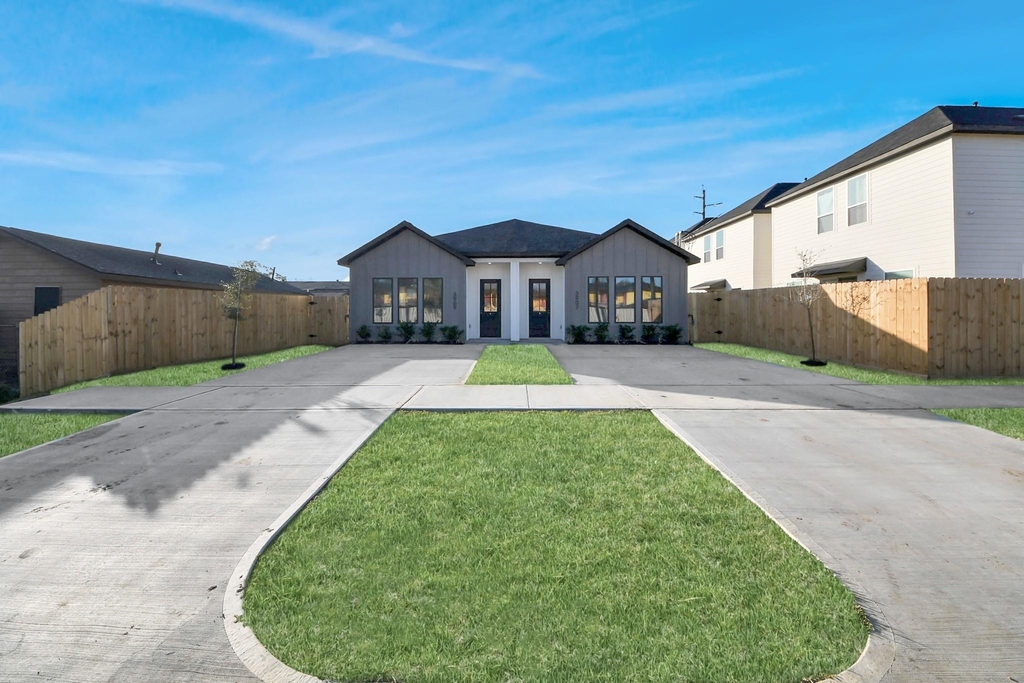 3909 Maggie Street - Photo 1
