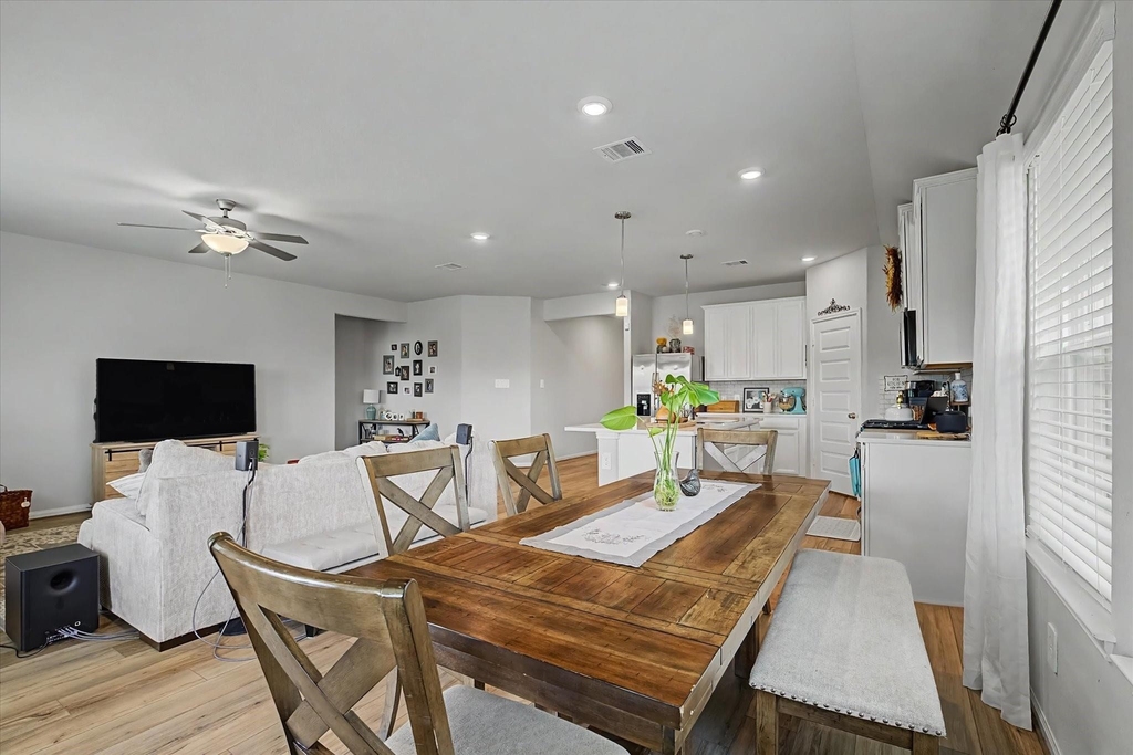 10842 Cliffs View Drive - Photo 11