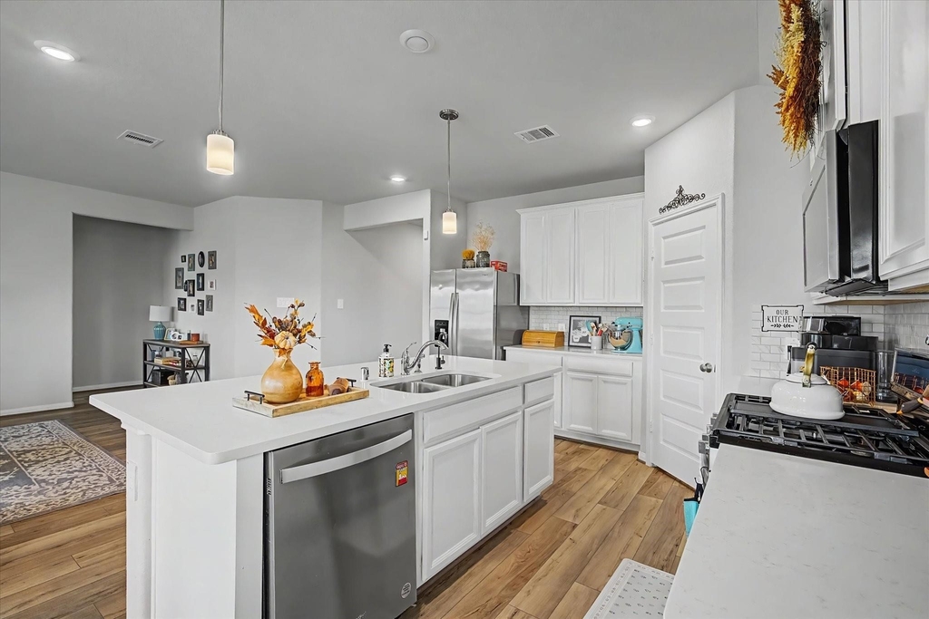 10842 Cliffs View Drive - Photo 15