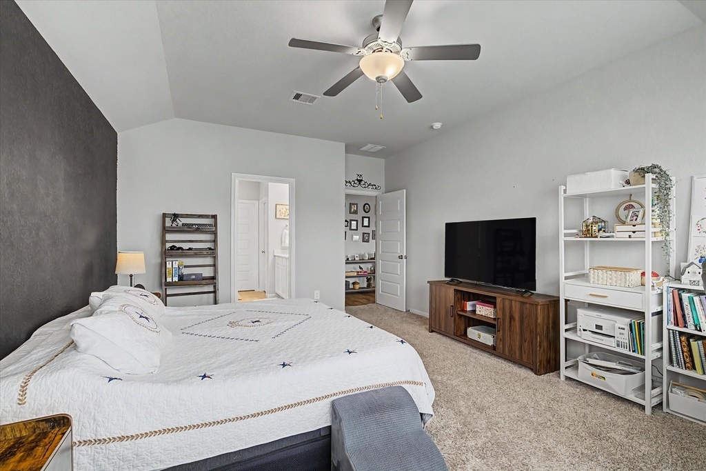 10842 Cliffs View Drive - Photo 19