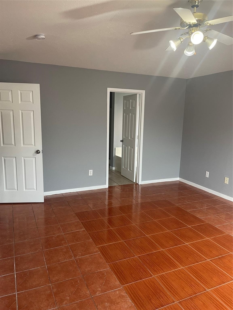 16939 Watering Oaks Lane - Photo 10