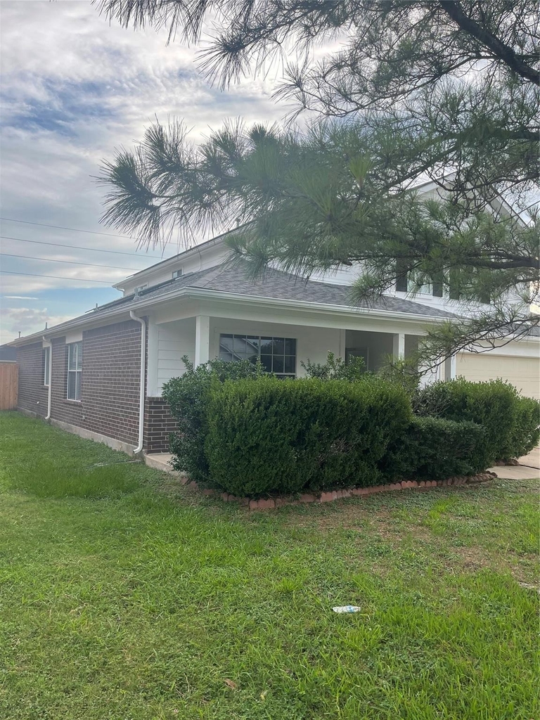16939 Watering Oaks Lane - Photo 1
