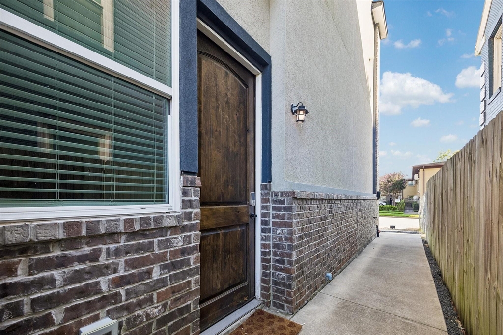 2807 Wichita Street - Photo 1