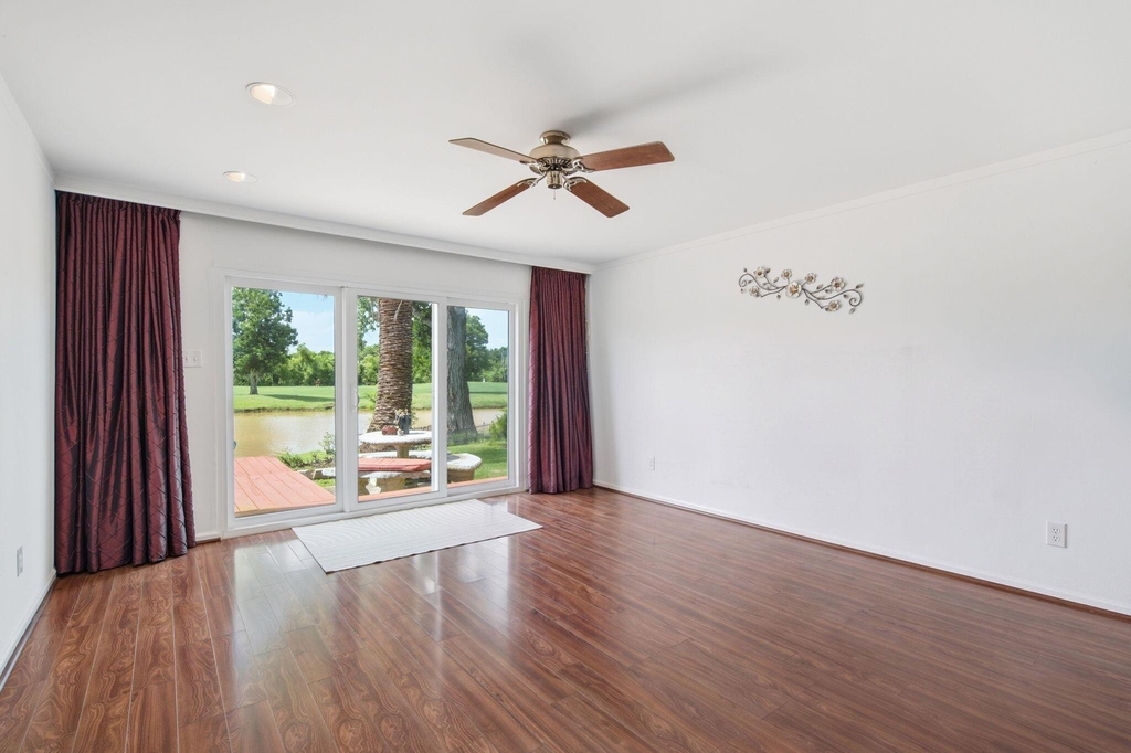 2810 Lake View Drive - Photo 27