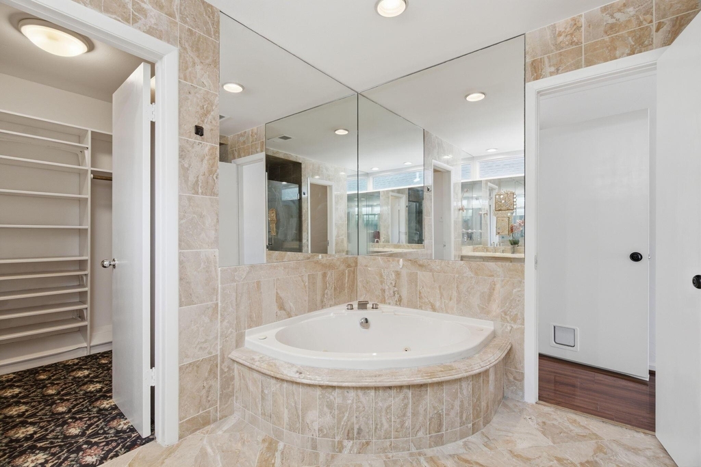 2810 Lake View Drive - Photo 24