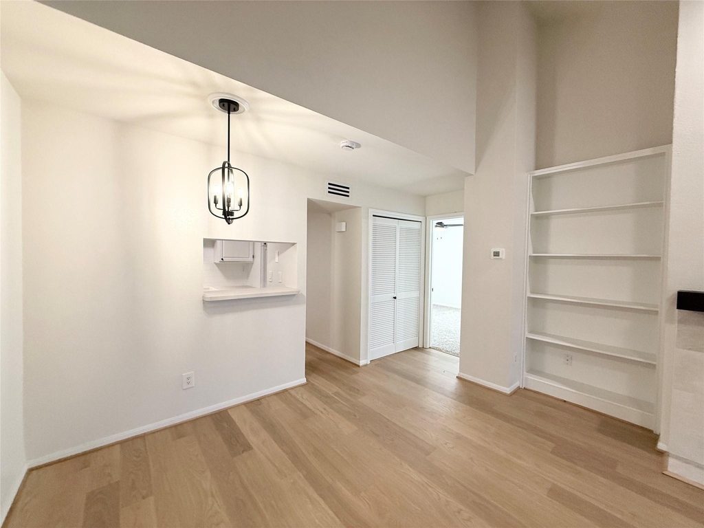 1860 White Oak Drive - Photo 10
