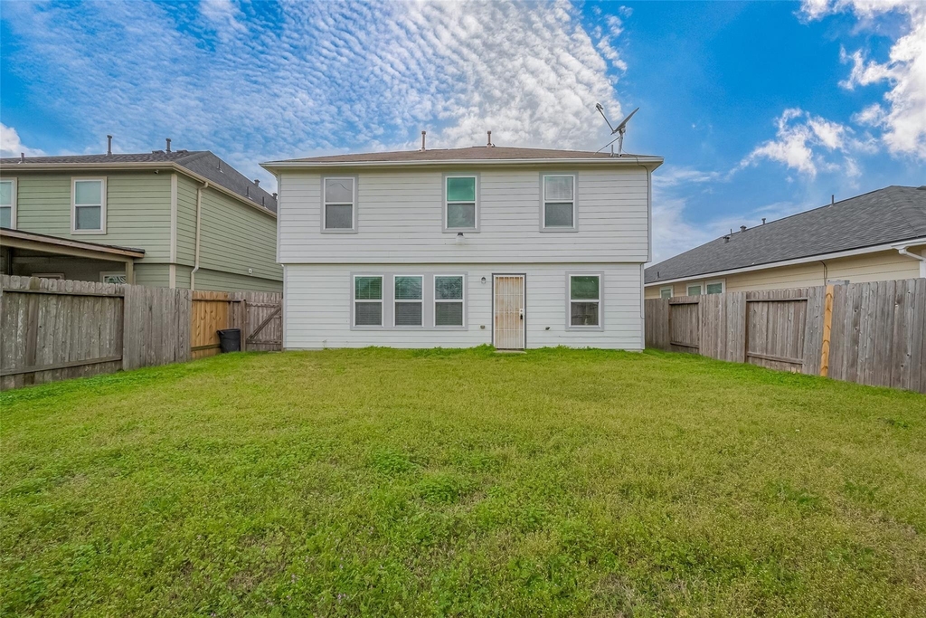 13510 Dahlia Green Way - Photo 43
