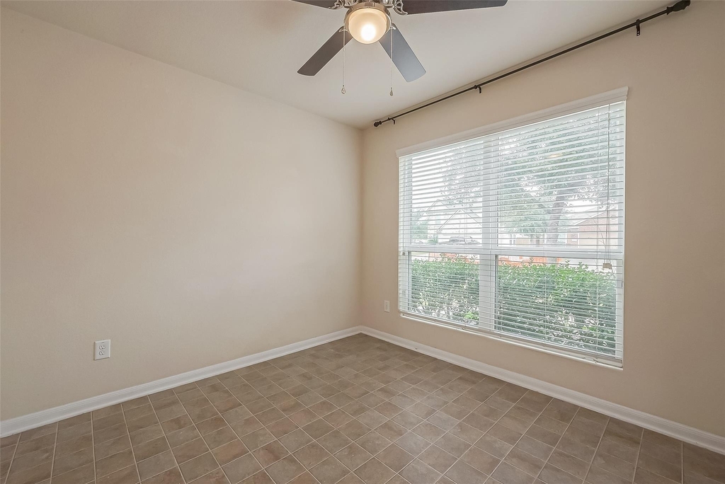 13510 Dahlia Green Way - Photo 20