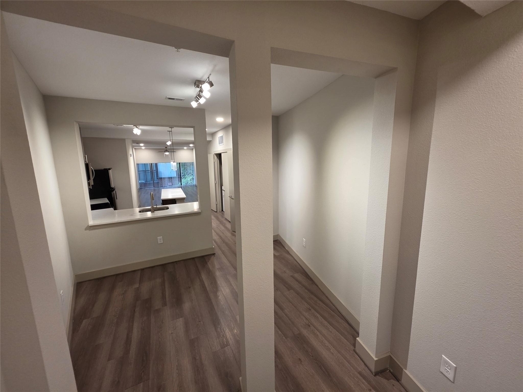 3616 Richmond - Photo 1