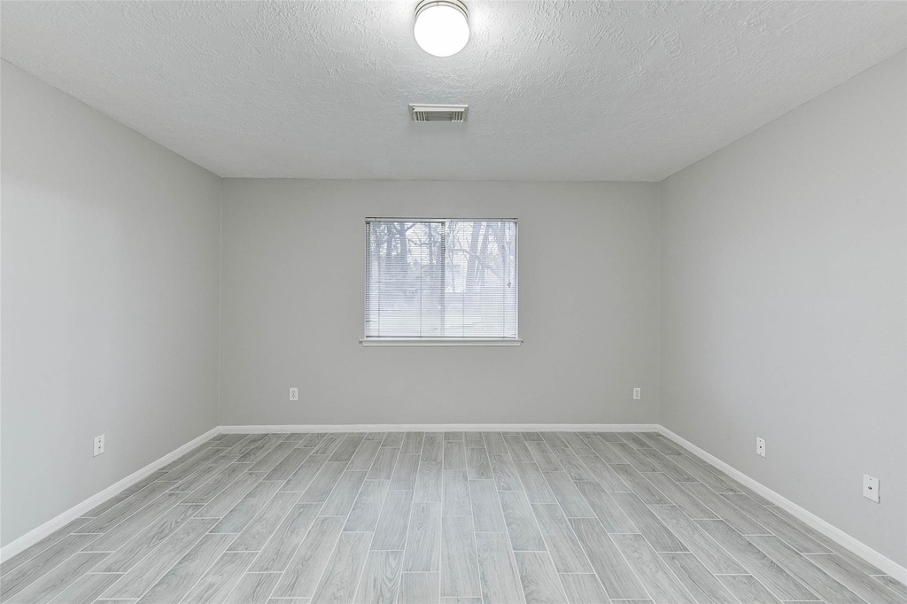 7815 Barnhill Drive - Photo 26