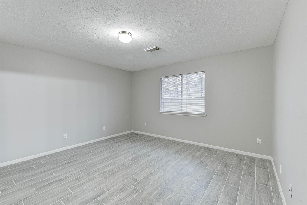 7815 Barnhill Drive - Photo 27