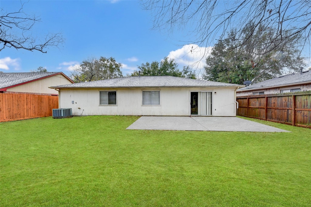 7815 Barnhill Drive - Photo 37