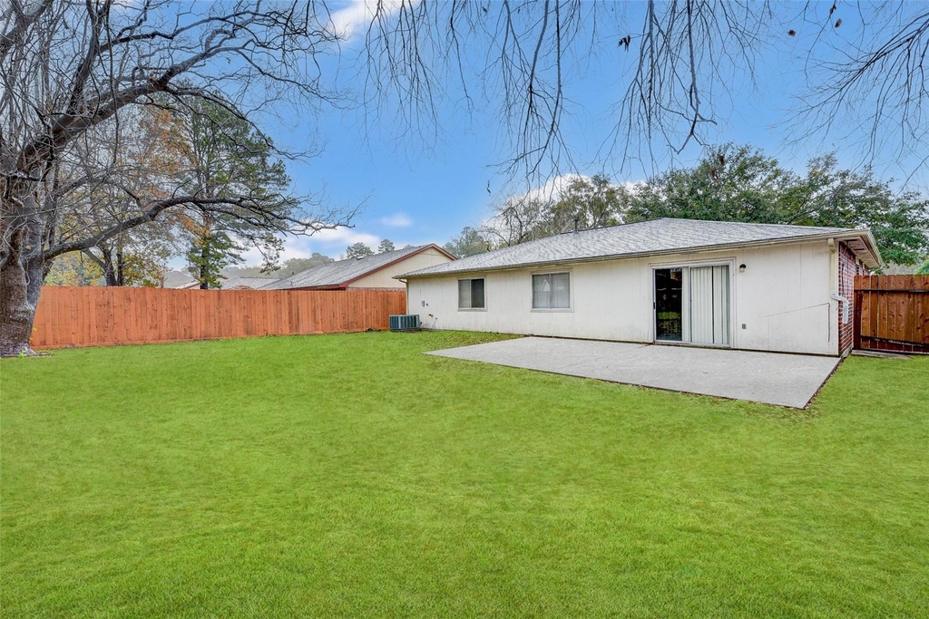 7815 Barnhill Drive - Photo 36