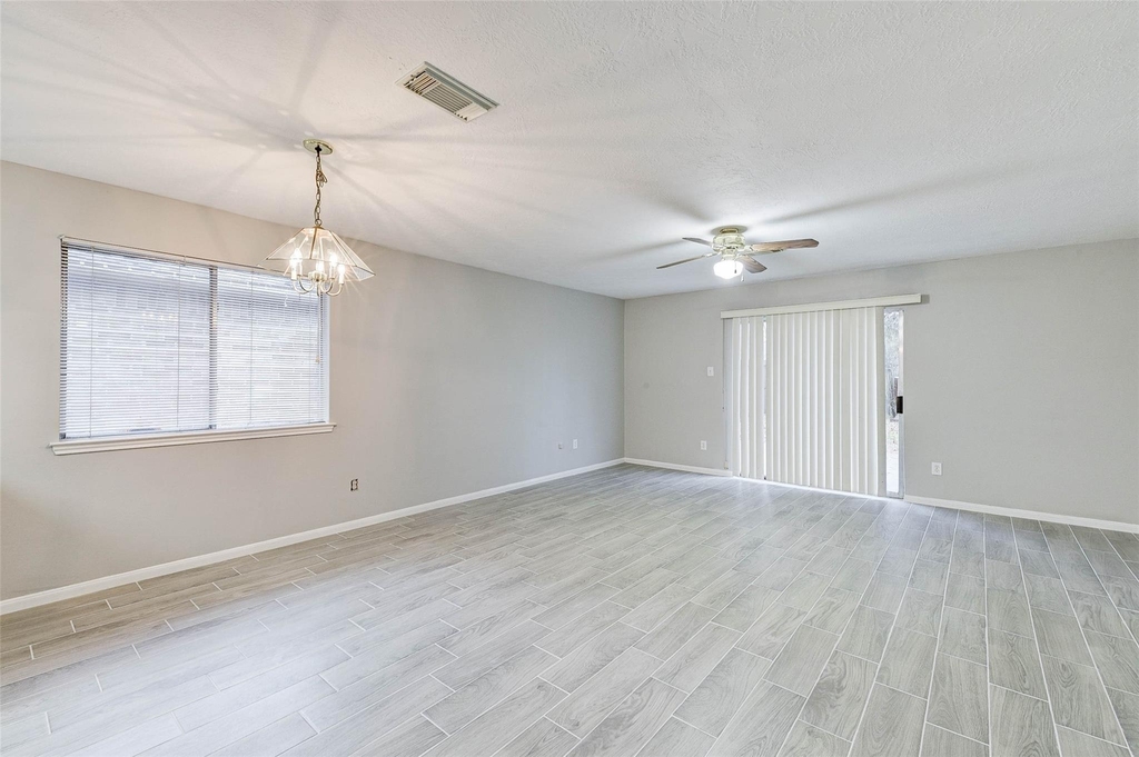 7815 Barnhill Drive - Photo 5