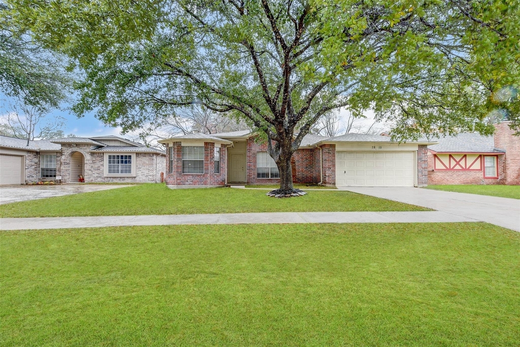 7815 Barnhill Drive - Photo 3
