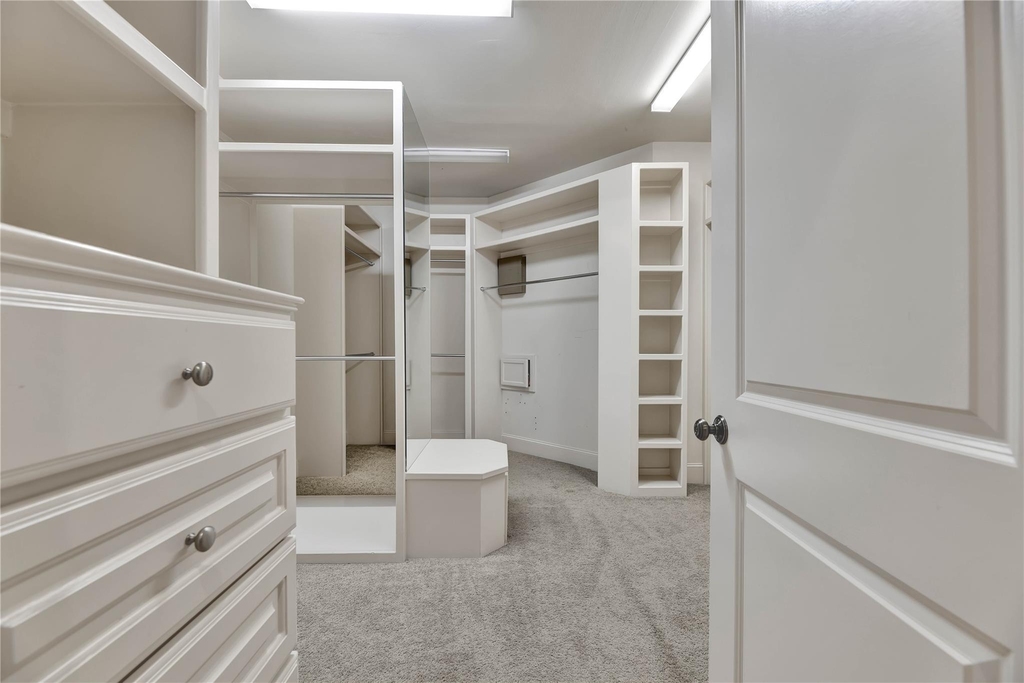4631 Regent Manor Drive - Photo 19