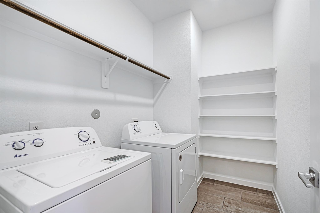 8423 Berry Brush Lane - Photo 16