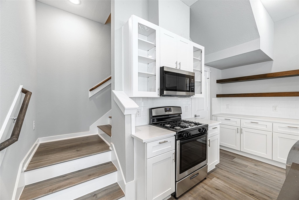 8423 Berry Brush Lane - Photo 10