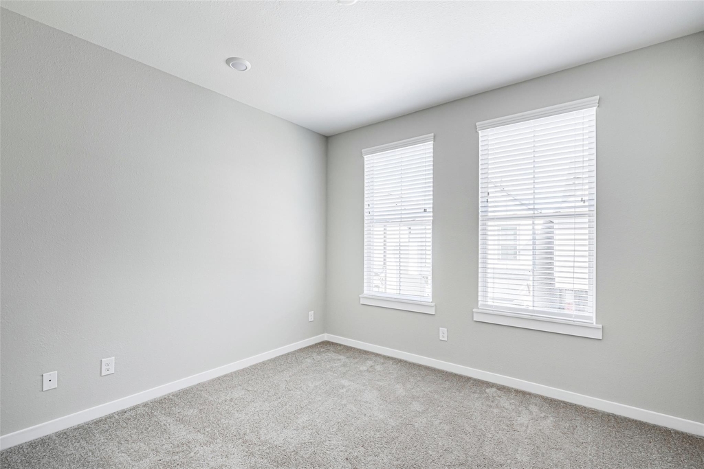 8423 Berry Brush Lane - Photo 24