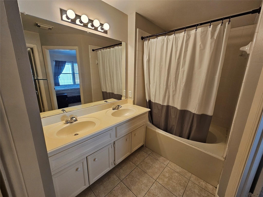 1271 W 17th Street - Photo 23