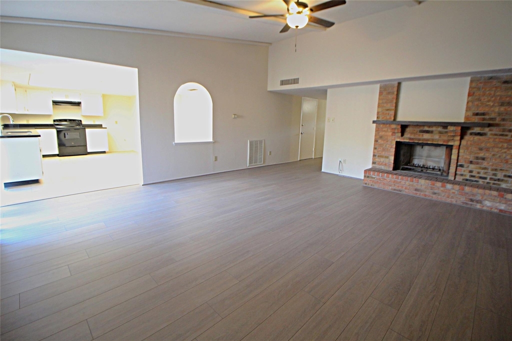5327 Karenbeth Drive Drive - Photo 0