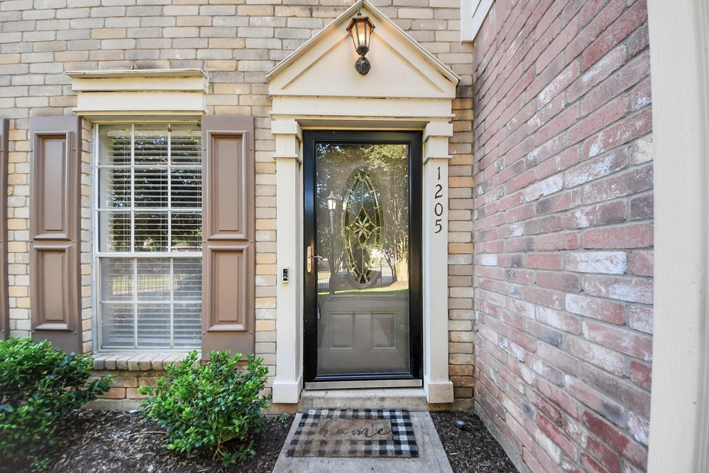 2910 Grants Lake Boulevard - Photo 2