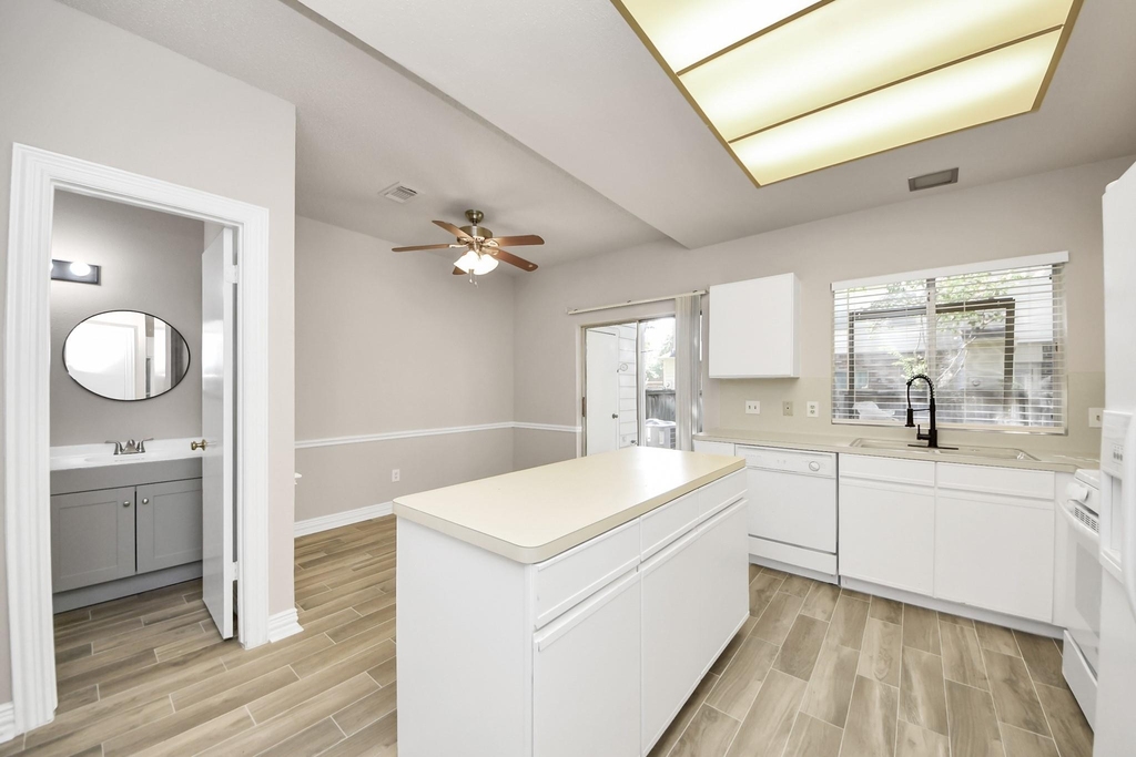 2910 Grants Lake Boulevard - Photo 11