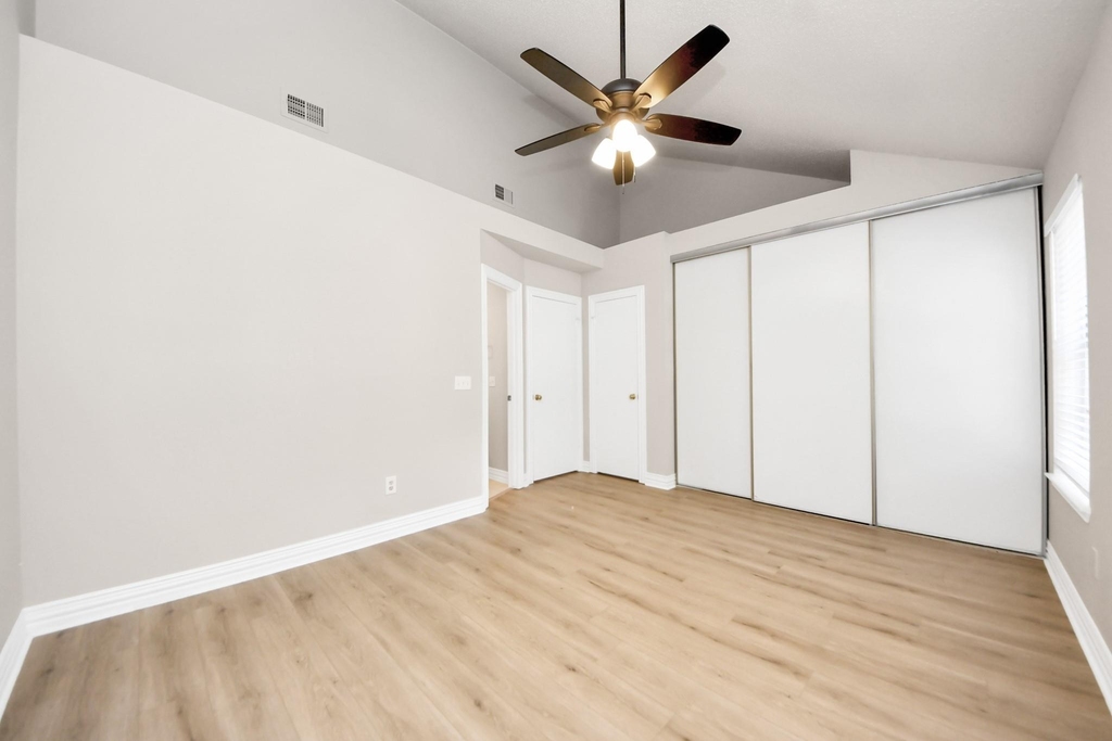 2910 Grants Lake Boulevard - Photo 17