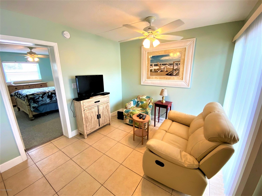 204 Adams Avenue - Photo 4