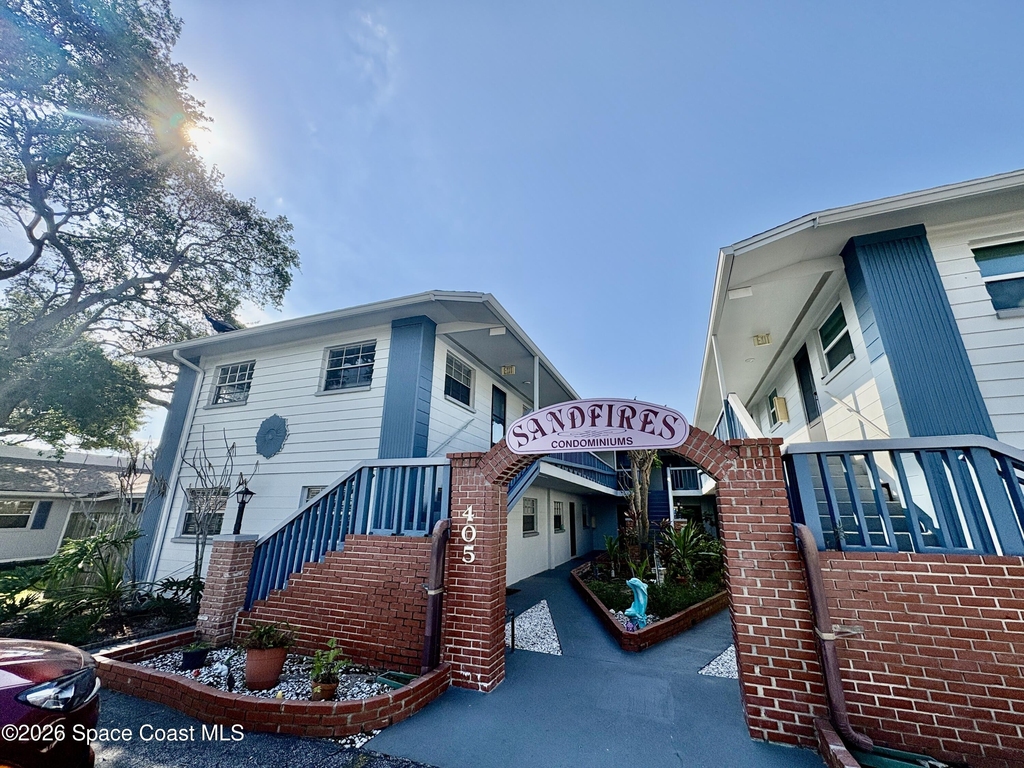 405 Adams Avenue - Photo 0