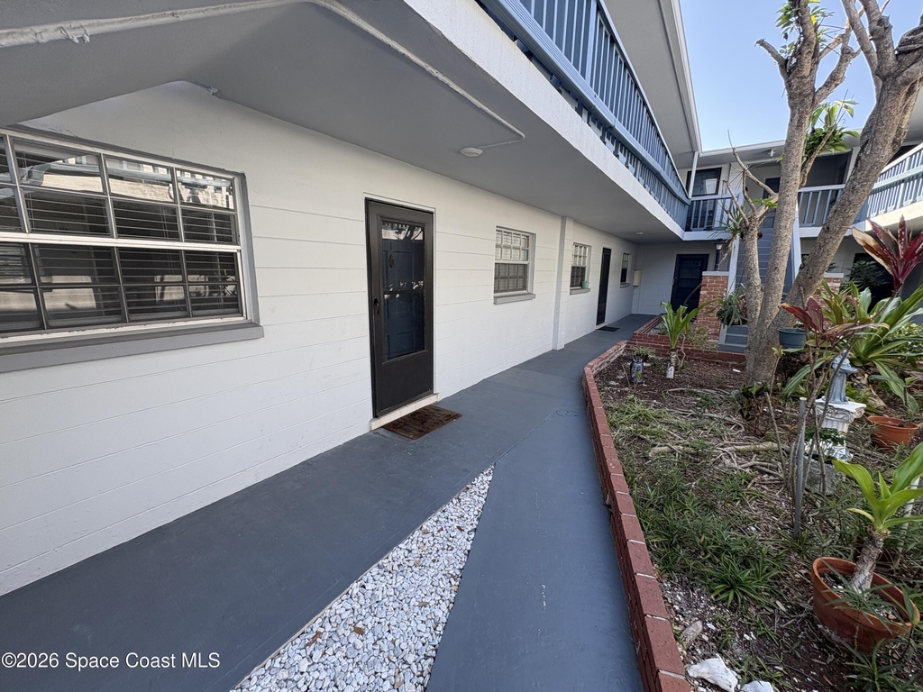 405 Adams Avenue - Photo 1