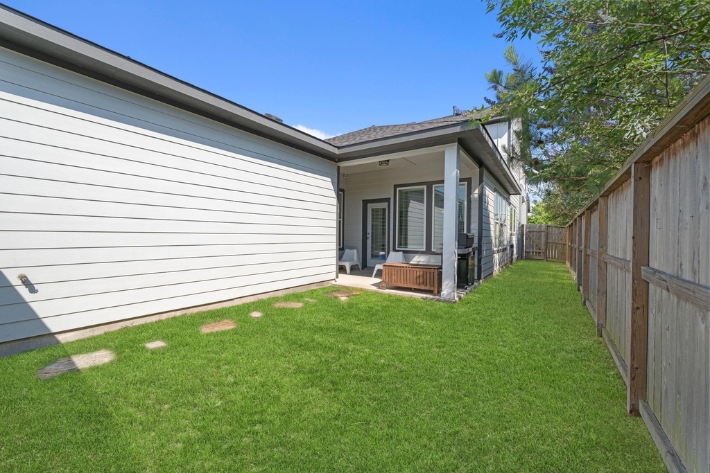 28750 Shoalhaven Court - Photo 13