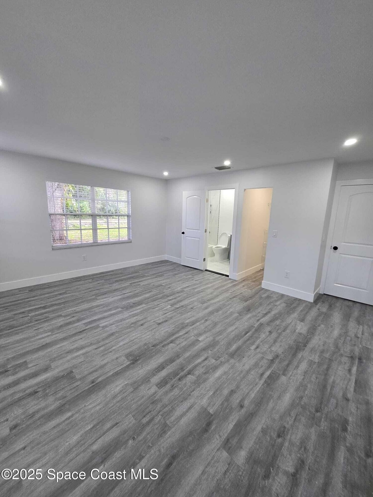 400 Koutnik Road Se - Photo 12