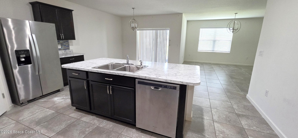 242 Guinevere Drive Sw - Photo 5