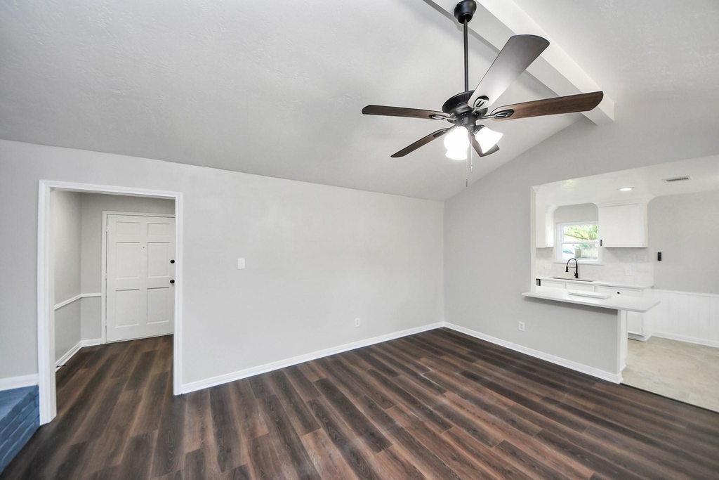 10602 Raydell Drive - Photo 18