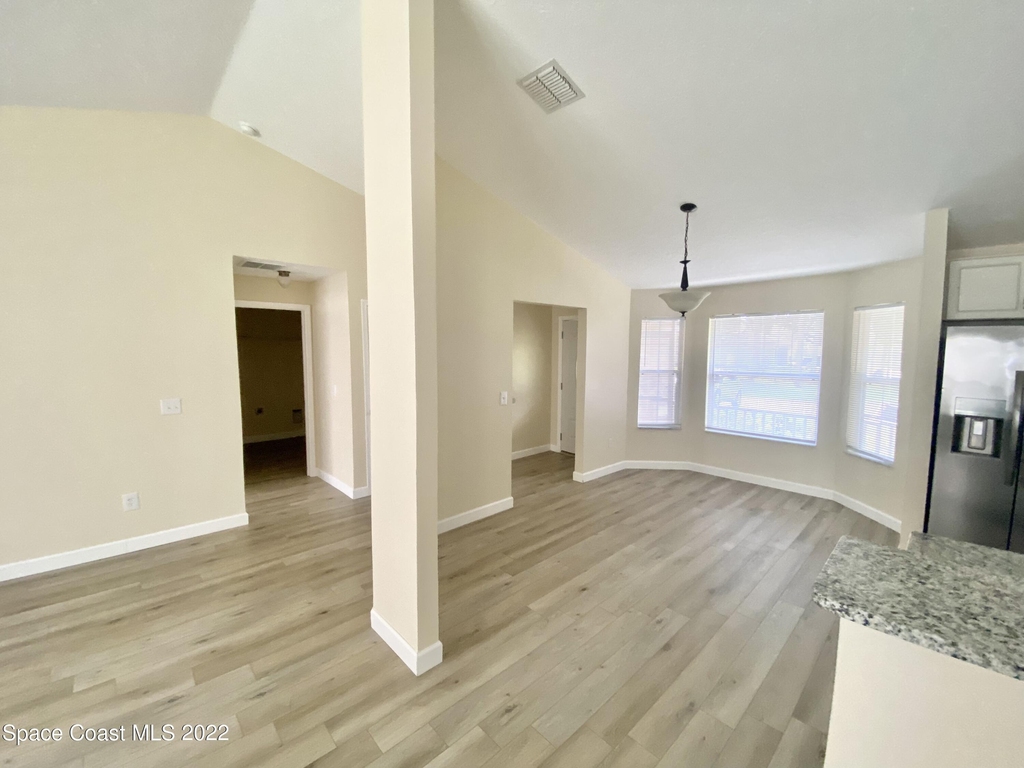 2435 Palisades Drive Se - Photo 4