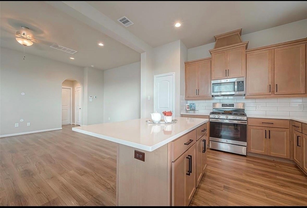 8700 Laurel Crest Drive - Photo 11
