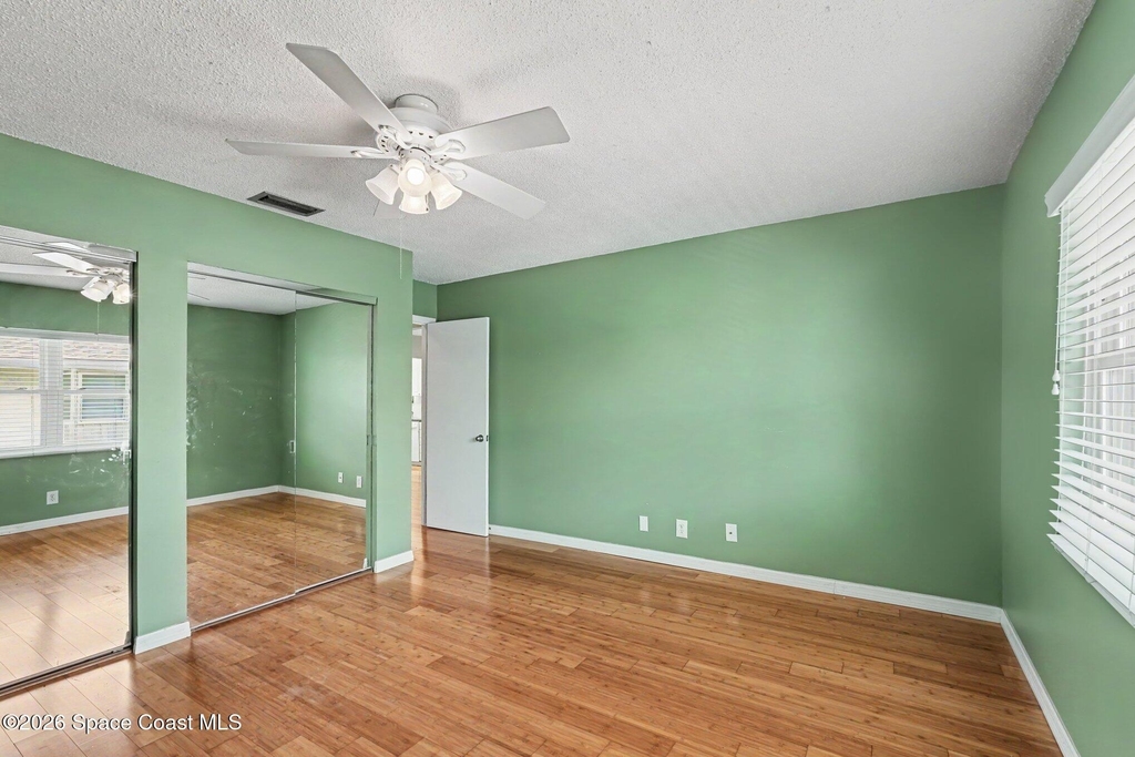 1047 Small Court - Photo 13