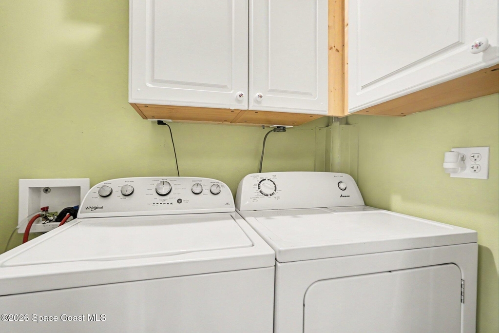 1047 Small Court - Photo 19