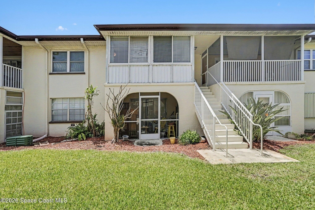 1047 Small Court - Photo 21