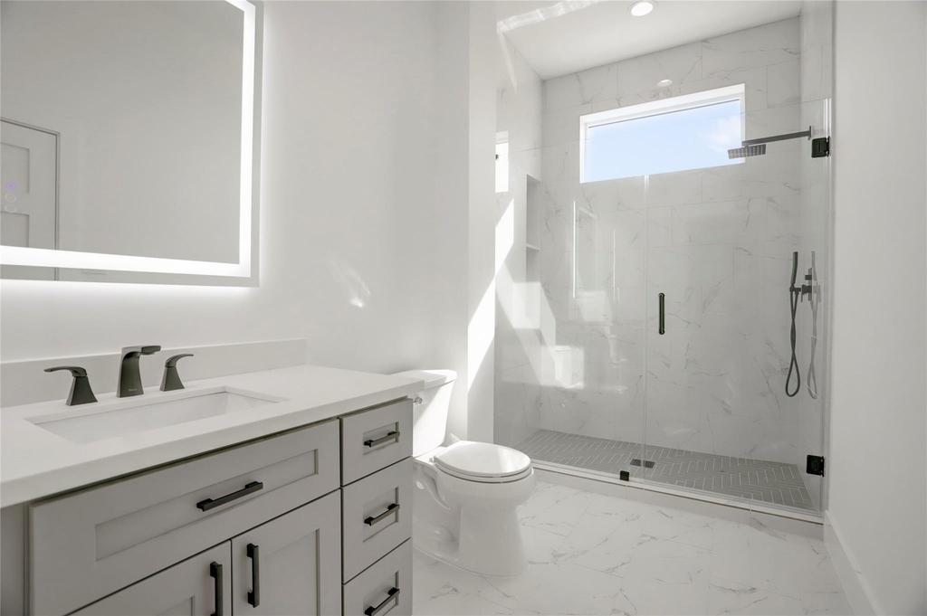 6816 Hartland Avenue - Photo 28