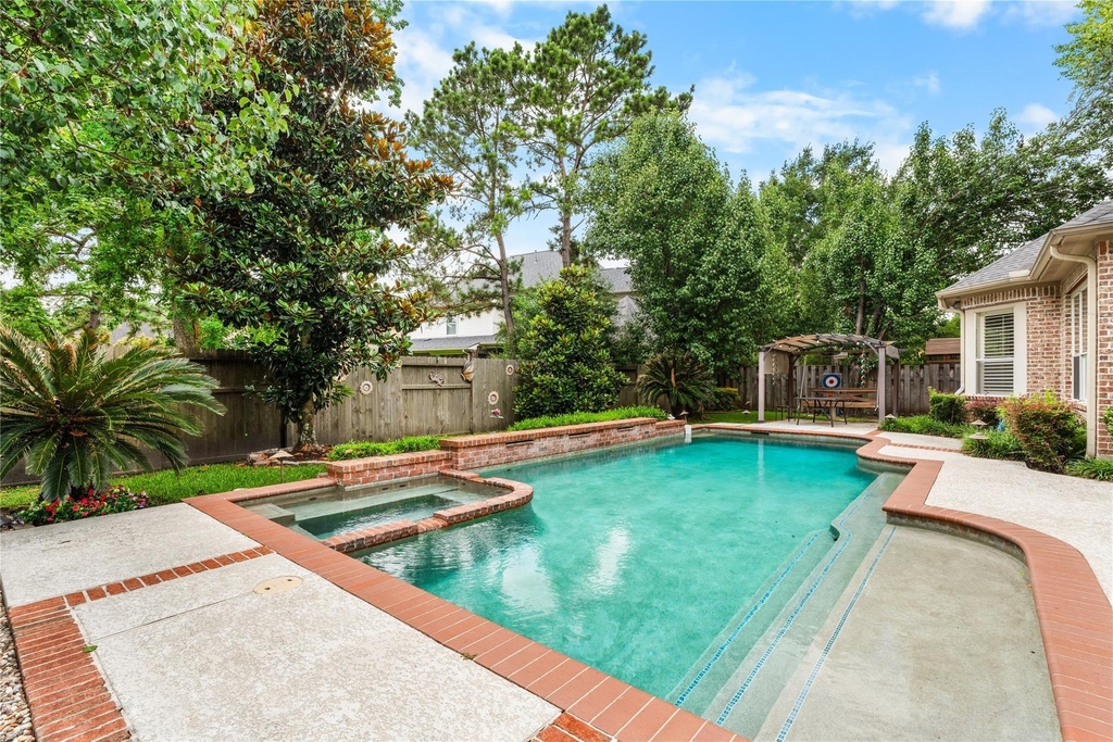 131 E Beckonvale Circle - Photo 20