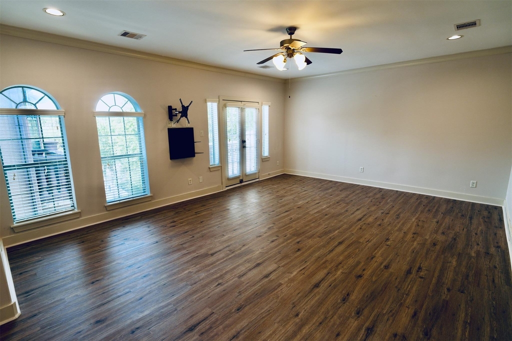 4020 Childress Street - Photo 8