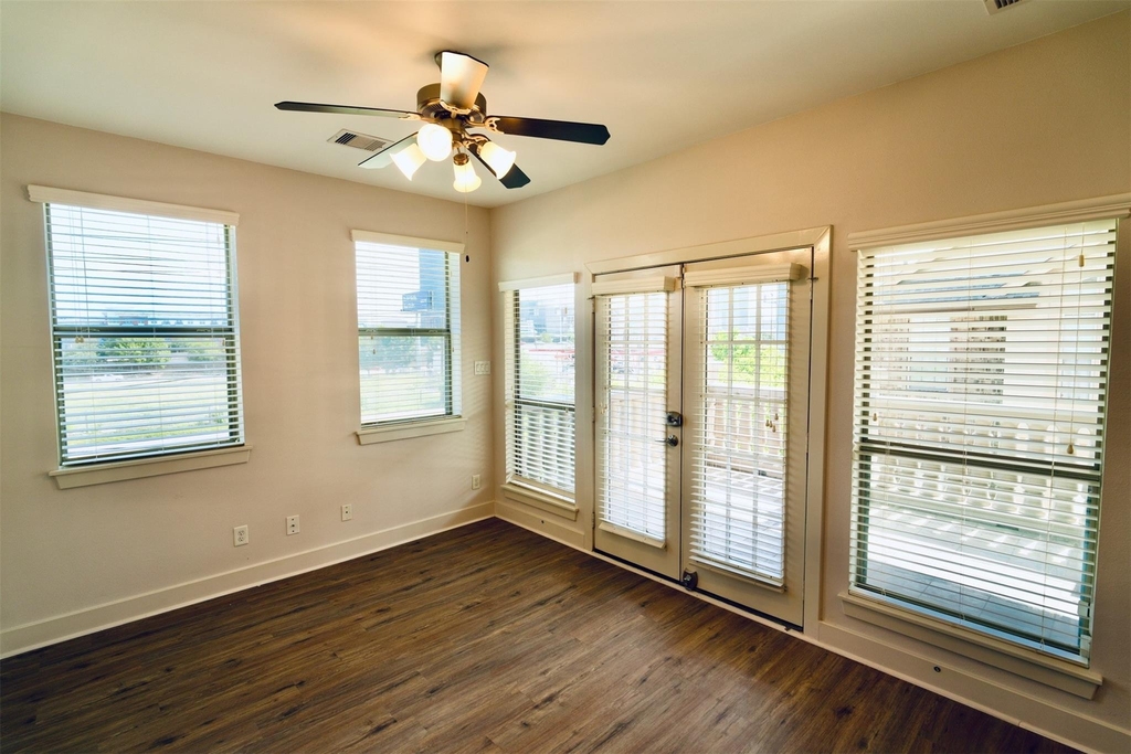 4020 Childress Street - Photo 9