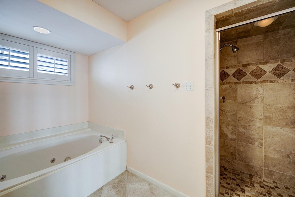 2313 Nantucket Drive - Photo 13