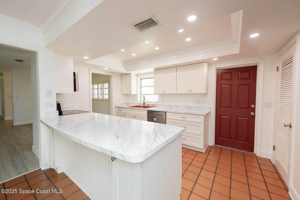 508 Poinsettia Road - Photo 10