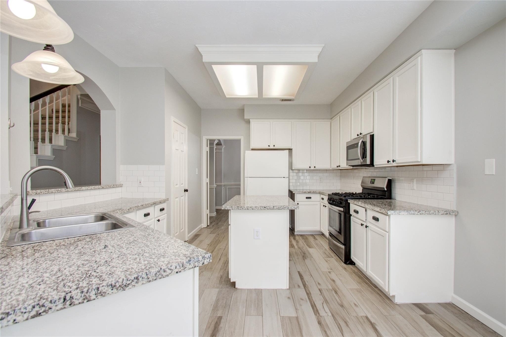 24302 Schivener House Lane - Photo 9