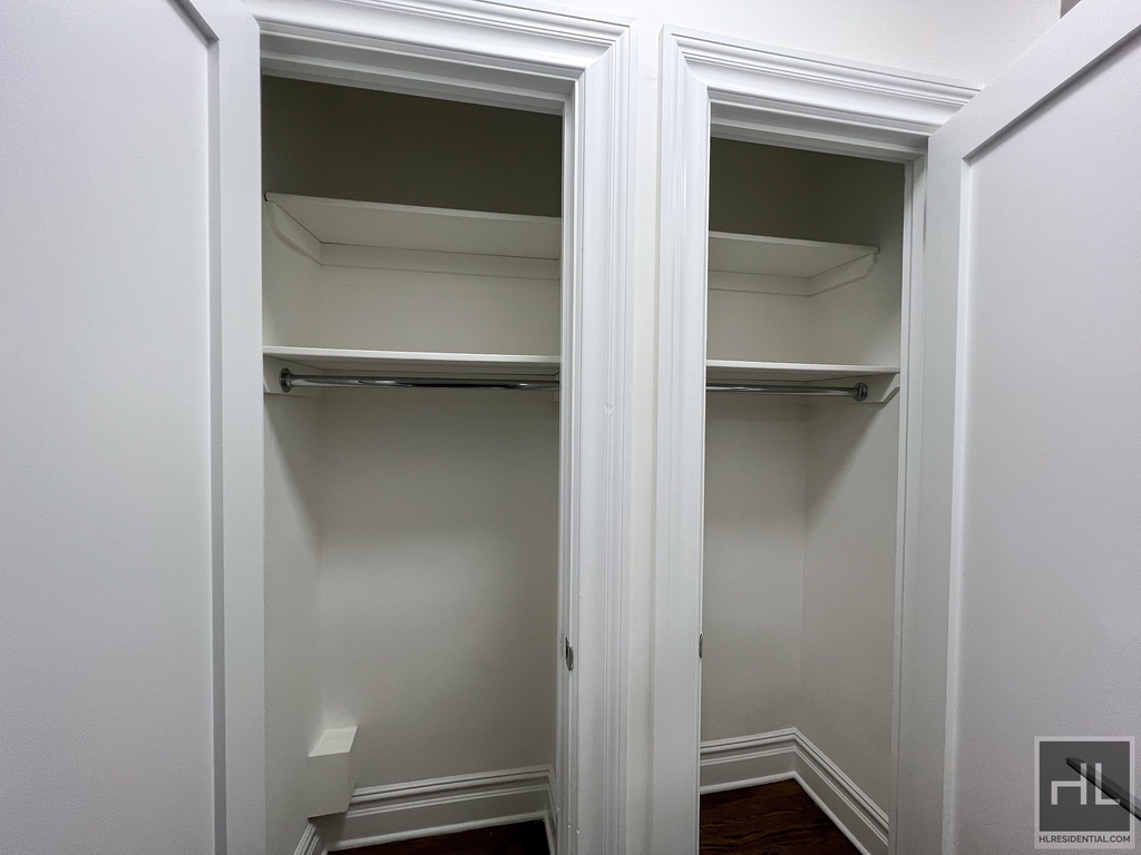 West 68 Street - Photo 7