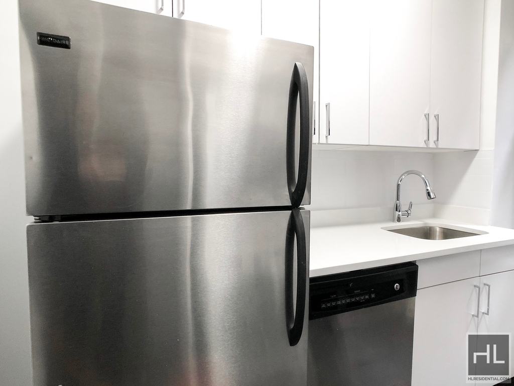 West 72 Street - Photo 3